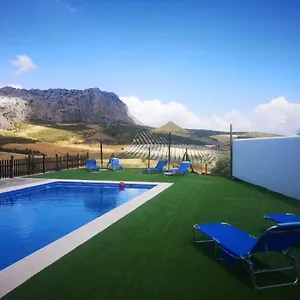 https://casa-rural-en-el-sur-del-torcal.es-andalucia.com